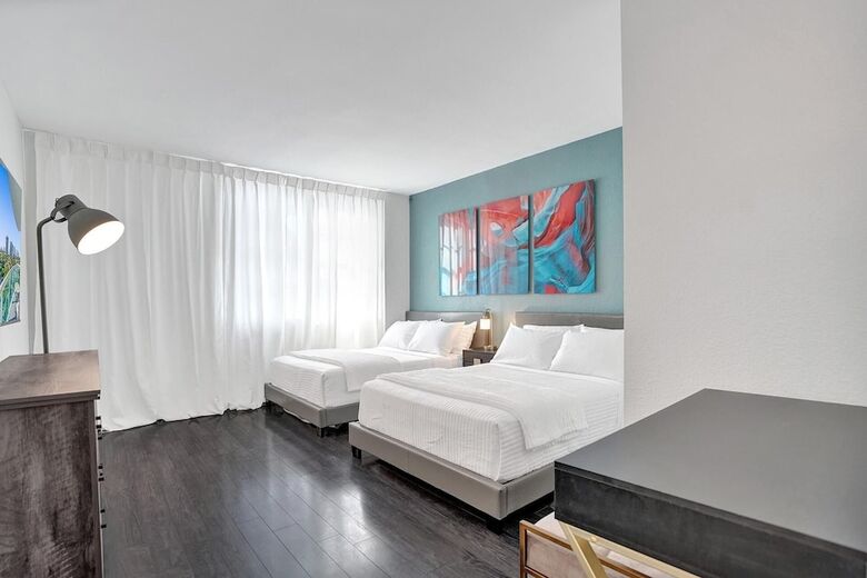 Aparthotel Sunny Isles 4 Bedrooms On The Beach