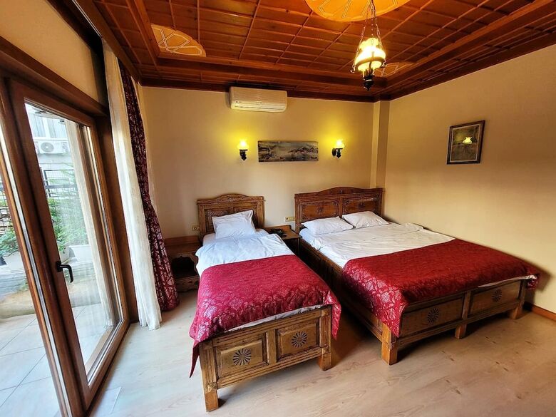 Saruhan Hotel