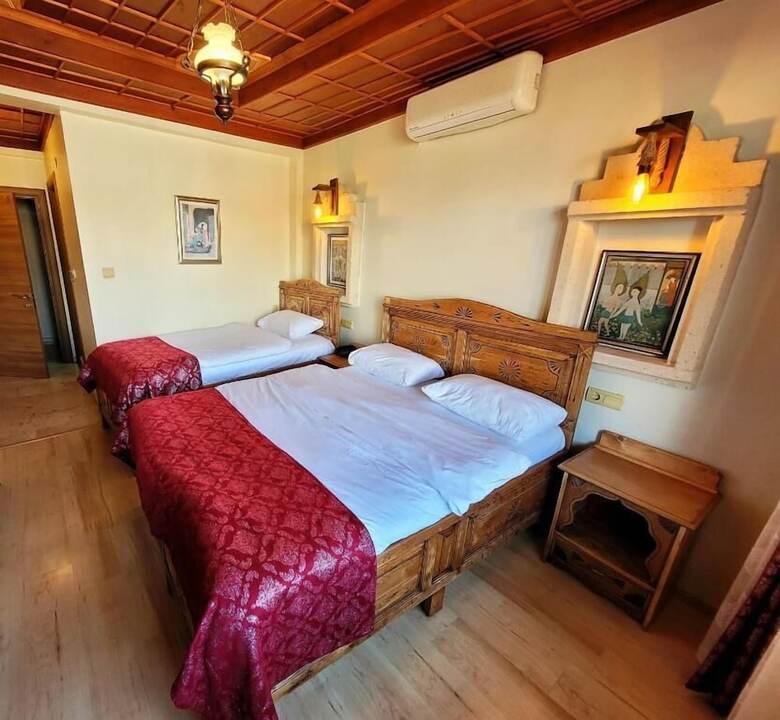 Saruhan Hotel
