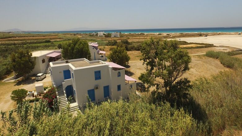 Hotel Lianos Studios