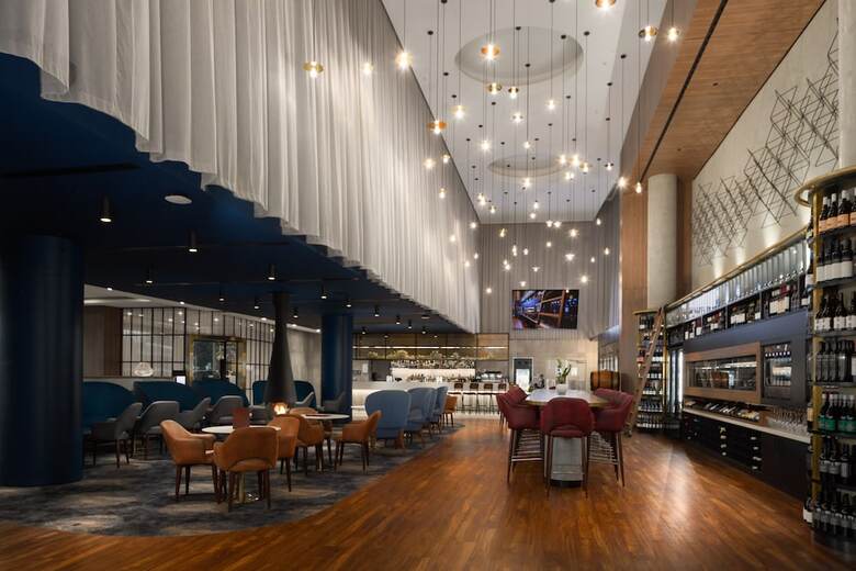 Oval Hotel At Adelaide Oval