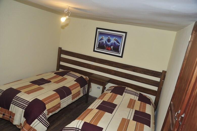 Hotel Hostal La Casona