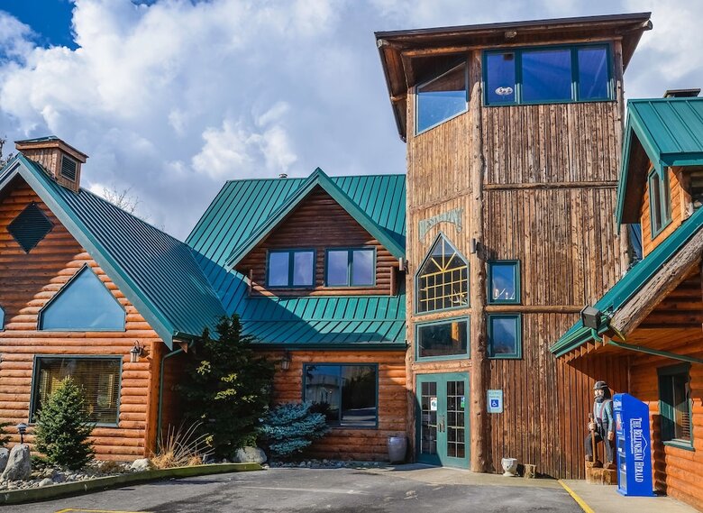 Hotel Sumas Mountain Lodge