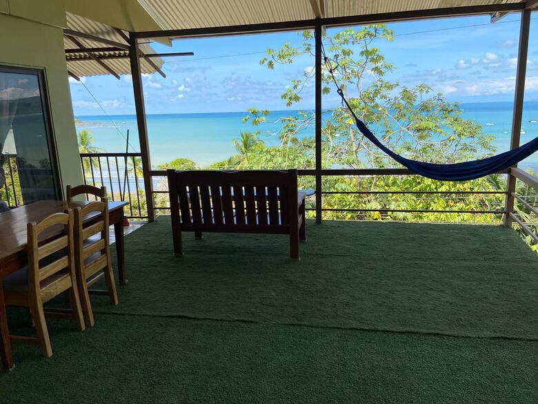 Cotingas Ocean View