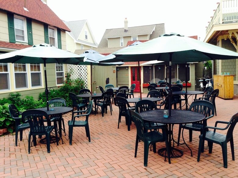 Island Guest House B&B