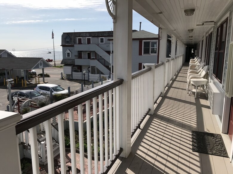 Mv Surfside Hotel