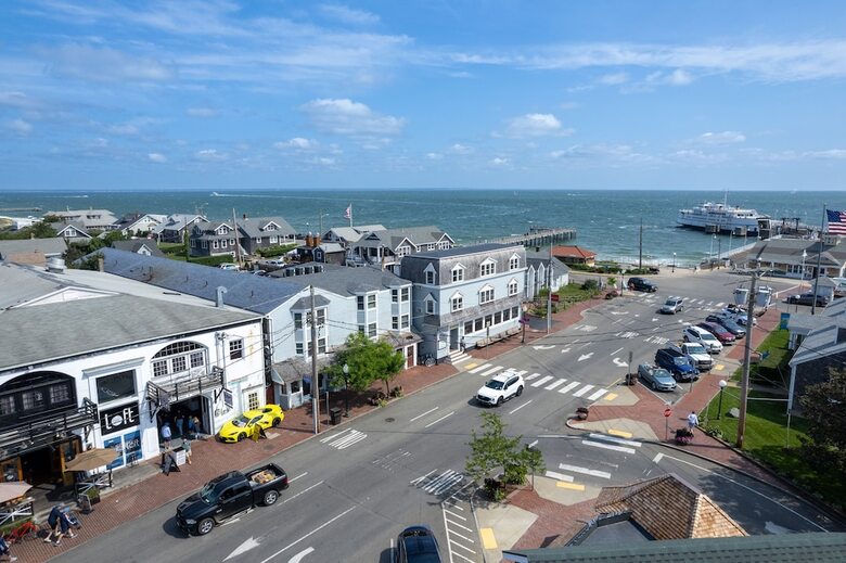 Mv Surfside Hotel