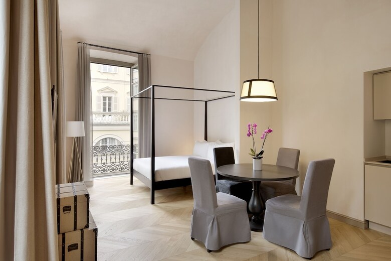Opera 35 Boutique Hotel