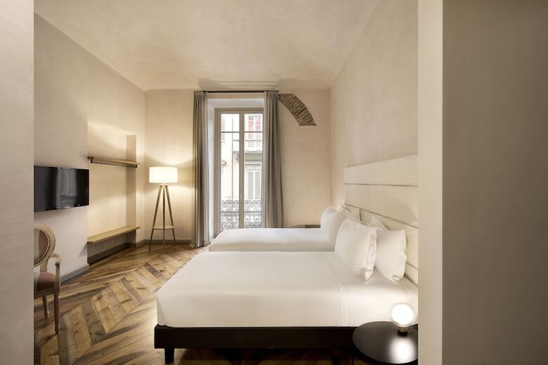 Opera 35 Boutique Hotel