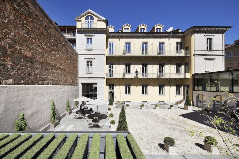Opera 35 Boutique Hotel
