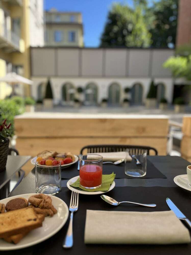 Opera 35 Boutique Hotel