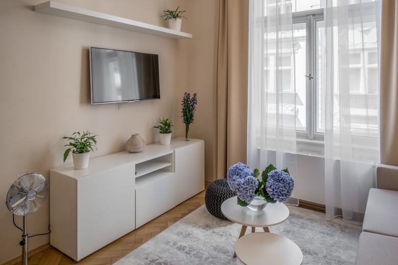 Mordecai Twelve Apartments By Adrez Living