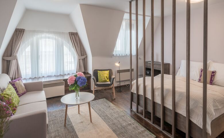 Mordecai Twelve Apartments By Adrez Living