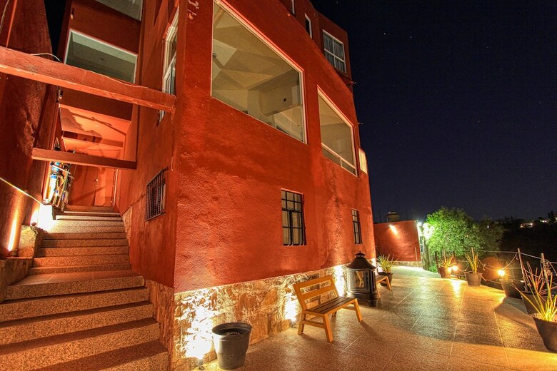 La Vista Hotel
