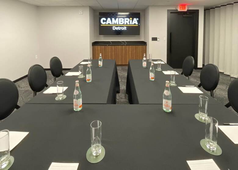 Cambria Hotel Detroit Downtown