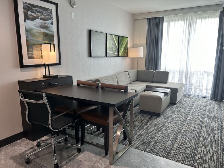 Hotel Embassy Suites By Hilton Alpharetta Halcyon