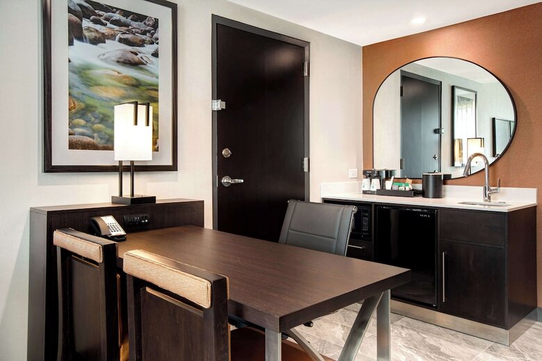 Hotel Embassy Suites By Hilton Alpharetta Halcyon