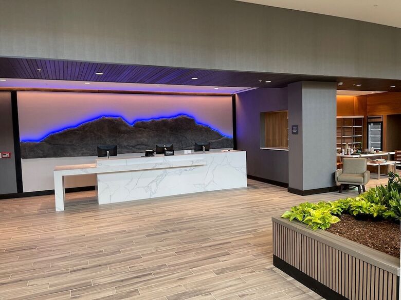 Hotel Embassy Suites By Hilton Alpharetta Halcyon