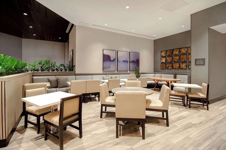 Hotel Embassy Suites By Hilton Alpharetta Halcyon