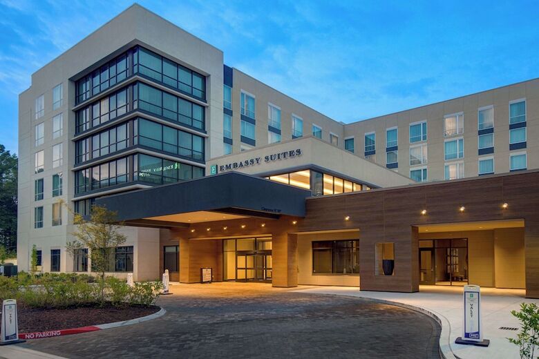 Hotel Embassy Suites By Hilton Alpharetta Halcyon