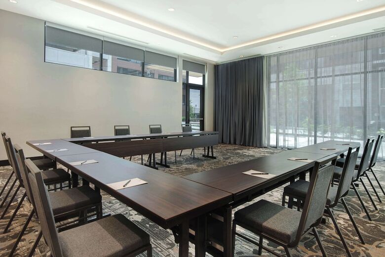 Hotel Embassy Suites By Hilton Alpharetta Halcyon