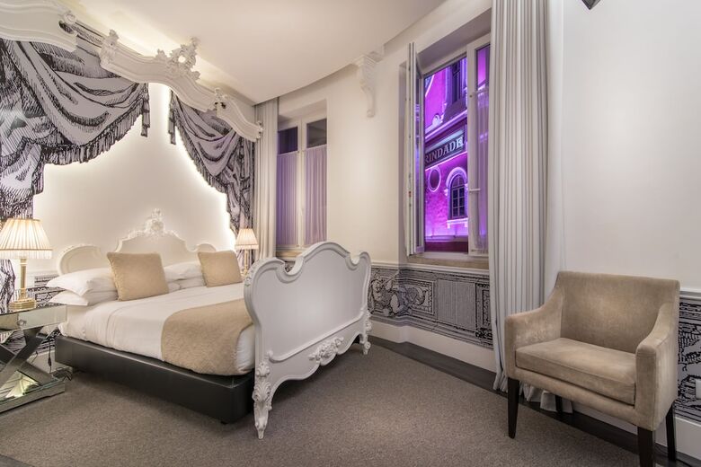 Bed & Breakfast Teatro Boutique Rooms & Suites