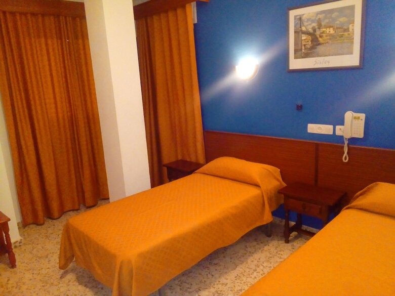 El Faisan C&r Hotel