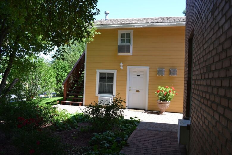 Heritage Inn