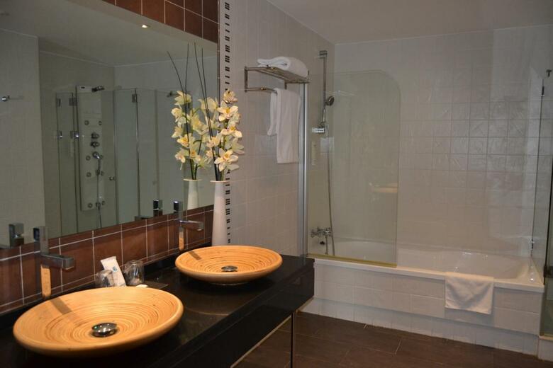 Hotel Spa Ode�n