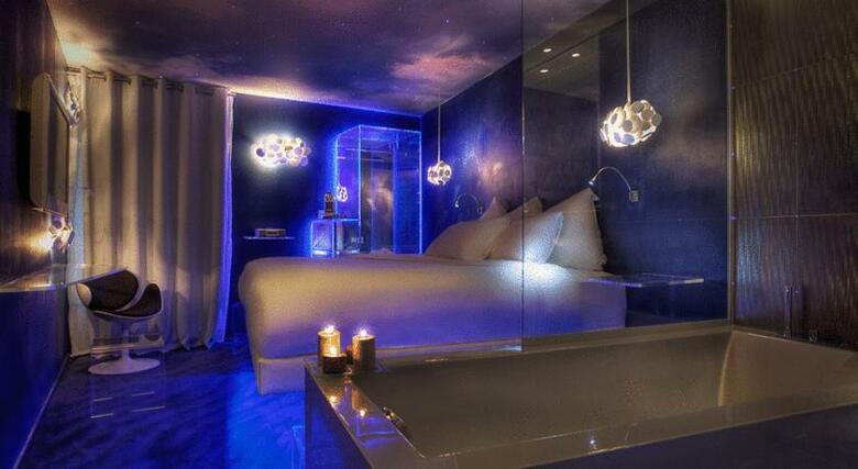 Seven Hotel