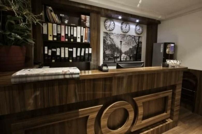 Hotel Damrak Inn