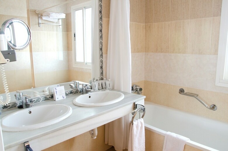 Hotel TRH Para�so