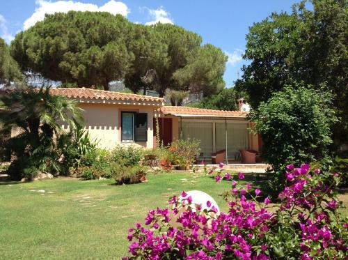 Hostal Villa Bouganvillea