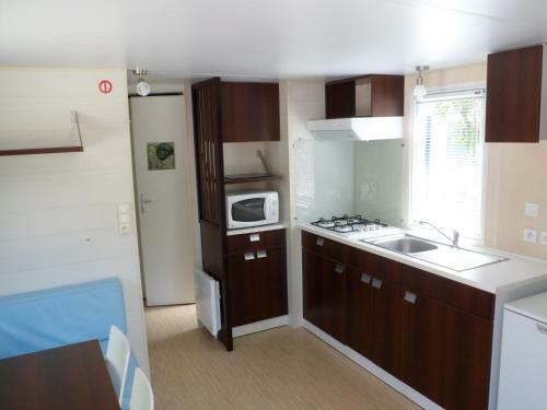 Camping Rives Des Corbi�res