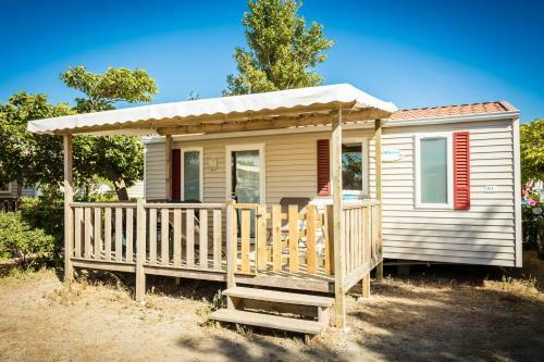 Camping Rives Des Corbi�res