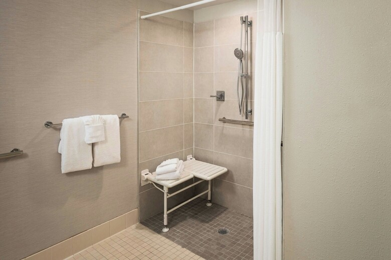 Hotel Courtyard By Marriott St. Petersburg Downtown