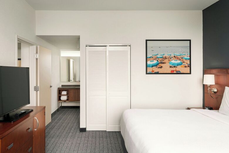 Hotel Courtyard By Marriott St. Petersburg Downtown
