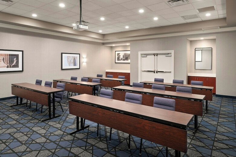 Hotel Courtyard By Marriott St. Petersburg Downtown