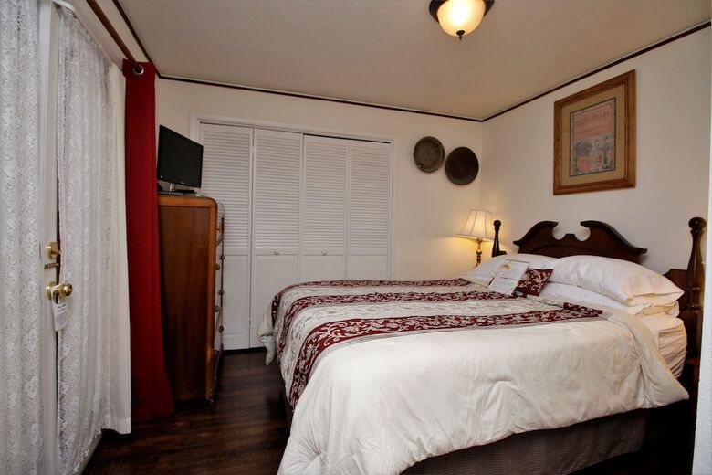 Bed & Breakfast Bradford Place Inn & Gardens