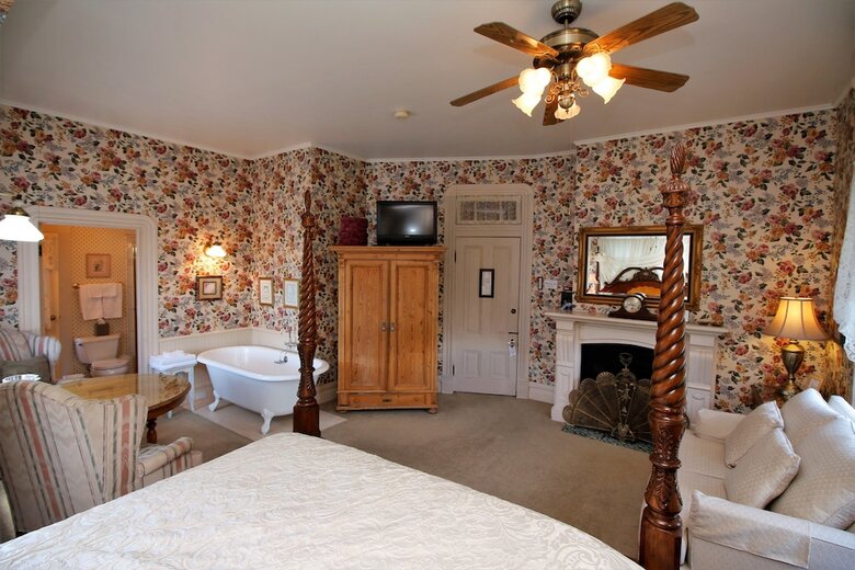 Bed & Breakfast Bradford Place Inn & Gardens