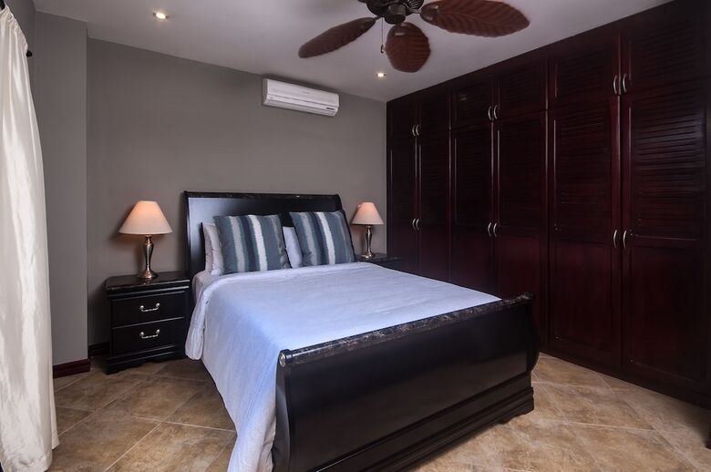 Monte Rey By Dream Makers