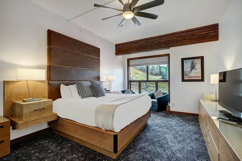 Hotel Osprey 303