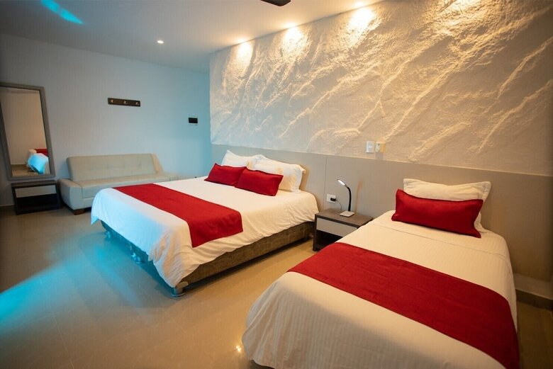 Hotel Poblado Cove�as