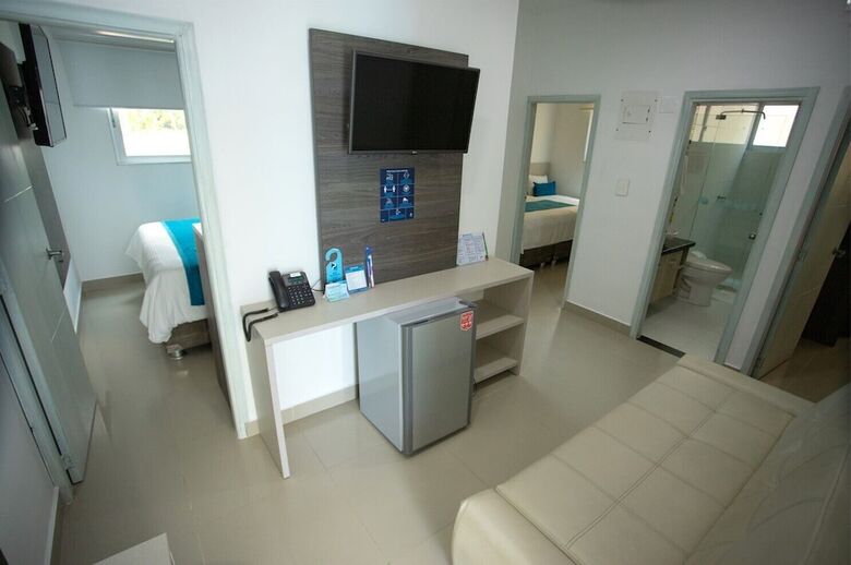 Hotel Poblado Cove�as