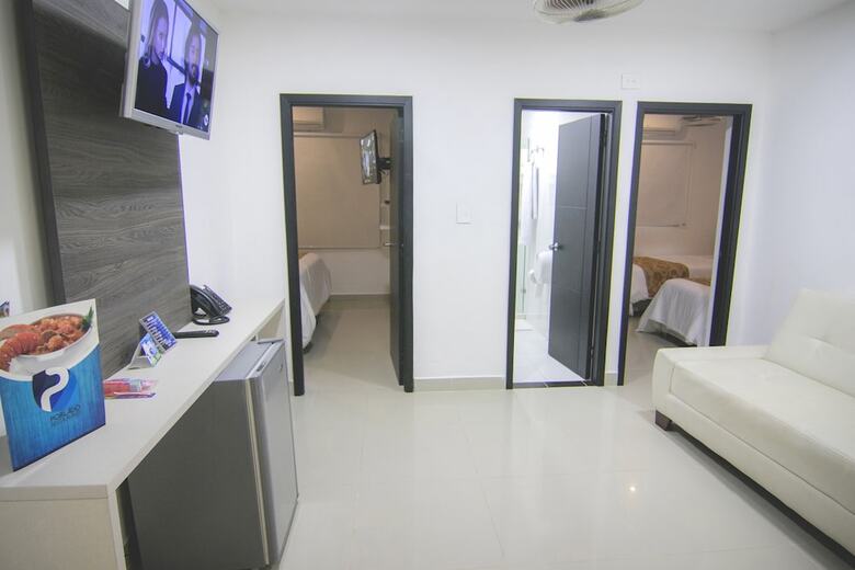 Hotel Poblado Cove�as