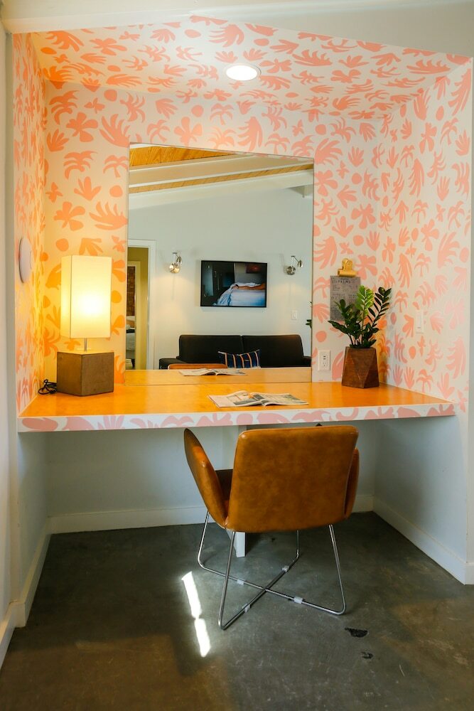 The Hotel Palms