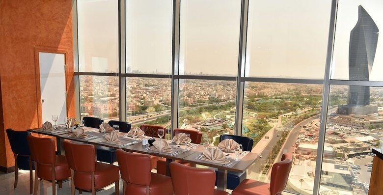 Hotel Ramada Encore By Wyndham Kuwait Downtown