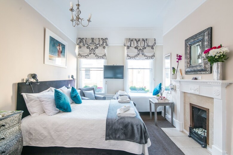 The Henry Guest House