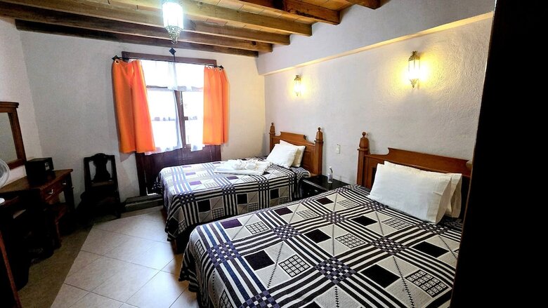 Hotel Plaza Baratillo