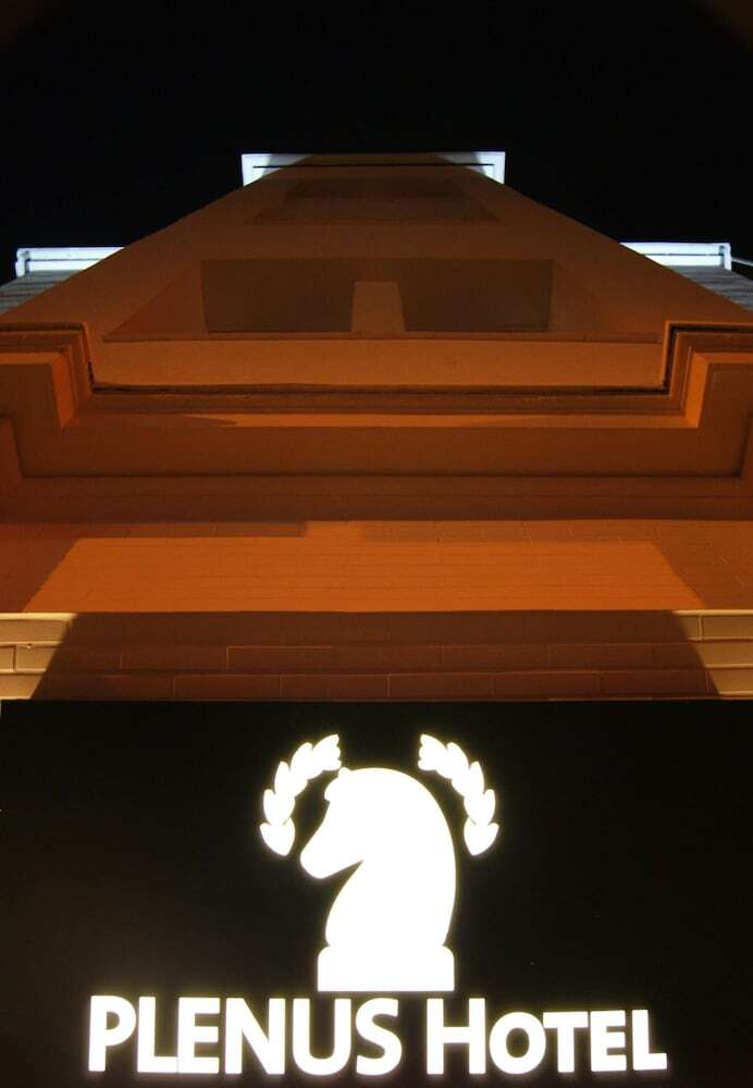 Plenus Hotel